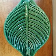 Coupe vintage en barbotine forme feuille