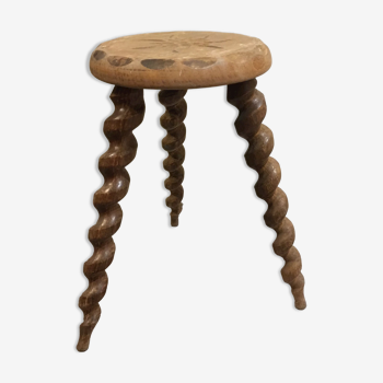 Tabouret tripode