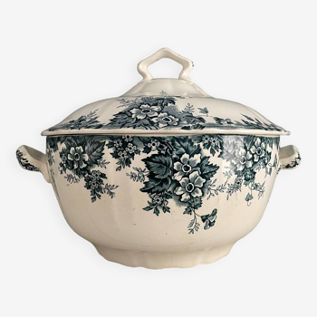 Tureen 1900 Terre de Fer “Marie-Louise” St Amand and Hamage