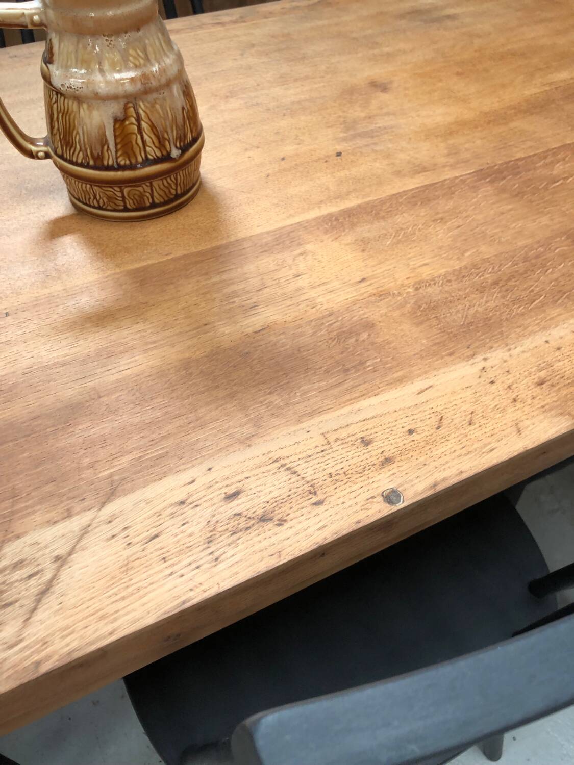 Ancienne table de bistrot en chêne