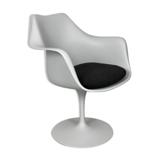 Eero Saarinen Tulip armchair for Knoll International, 1970