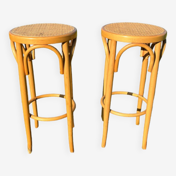 Pair of bar stools in Thonet style curved wood and canework