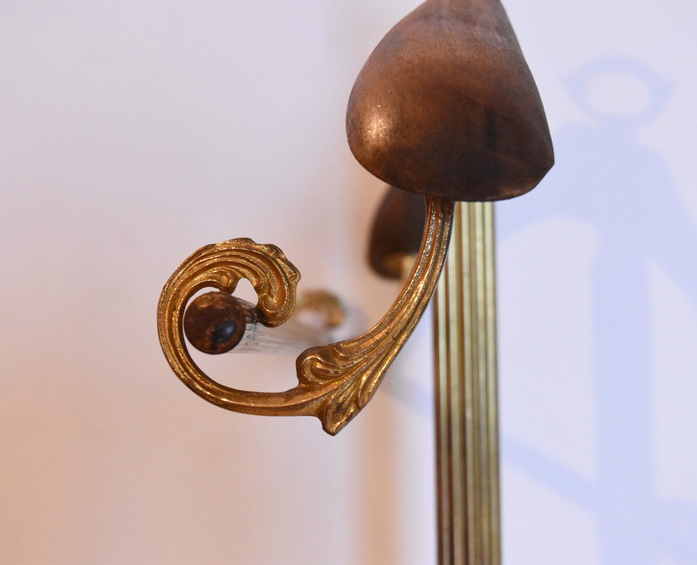 Retro night valet in brass and wood in Neoclassical style