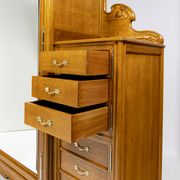 Large Art Nouveau linen cupboard in oak and mirror - 1900-1920