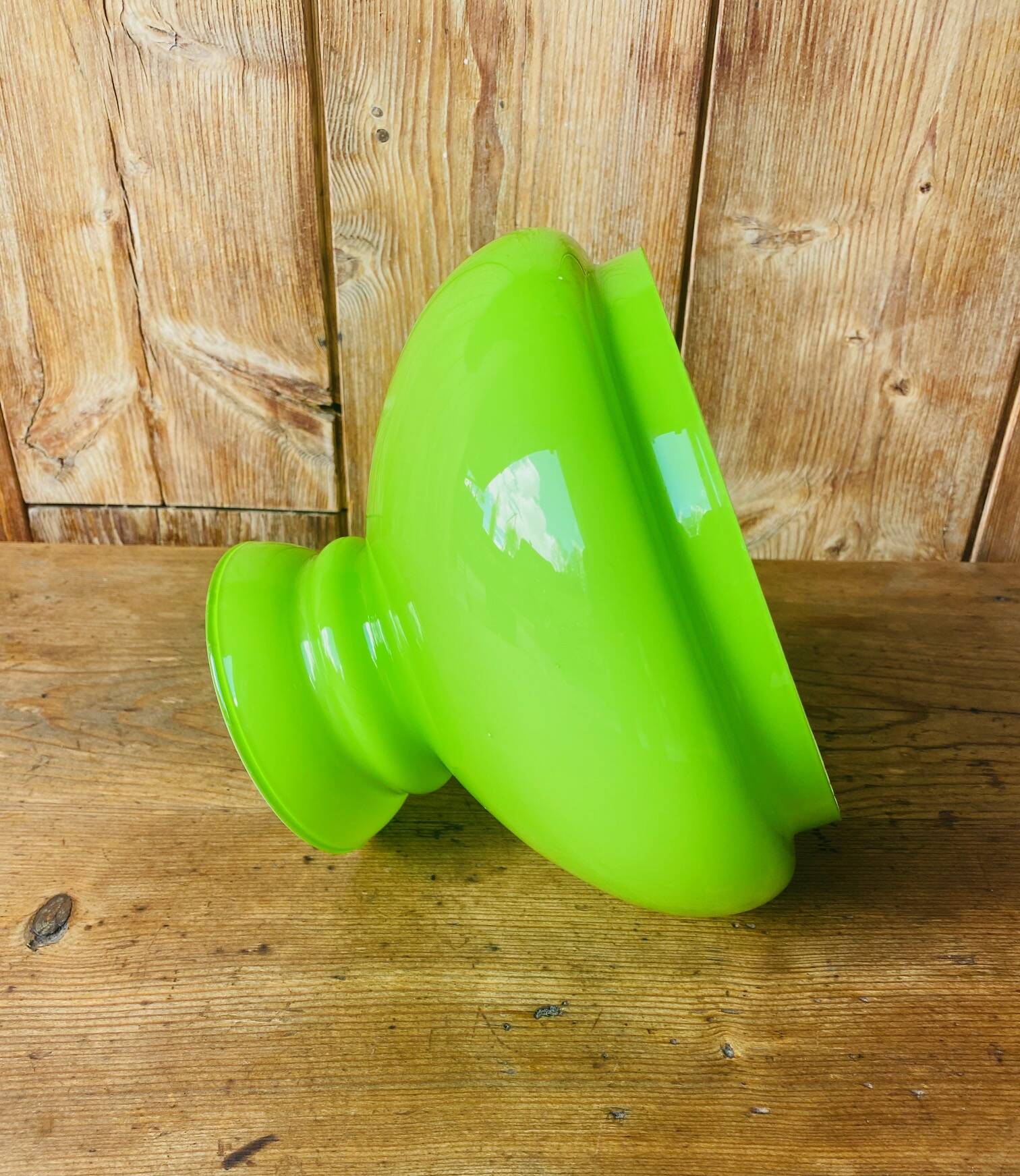 Green and white opaline lampshade from the 70s.