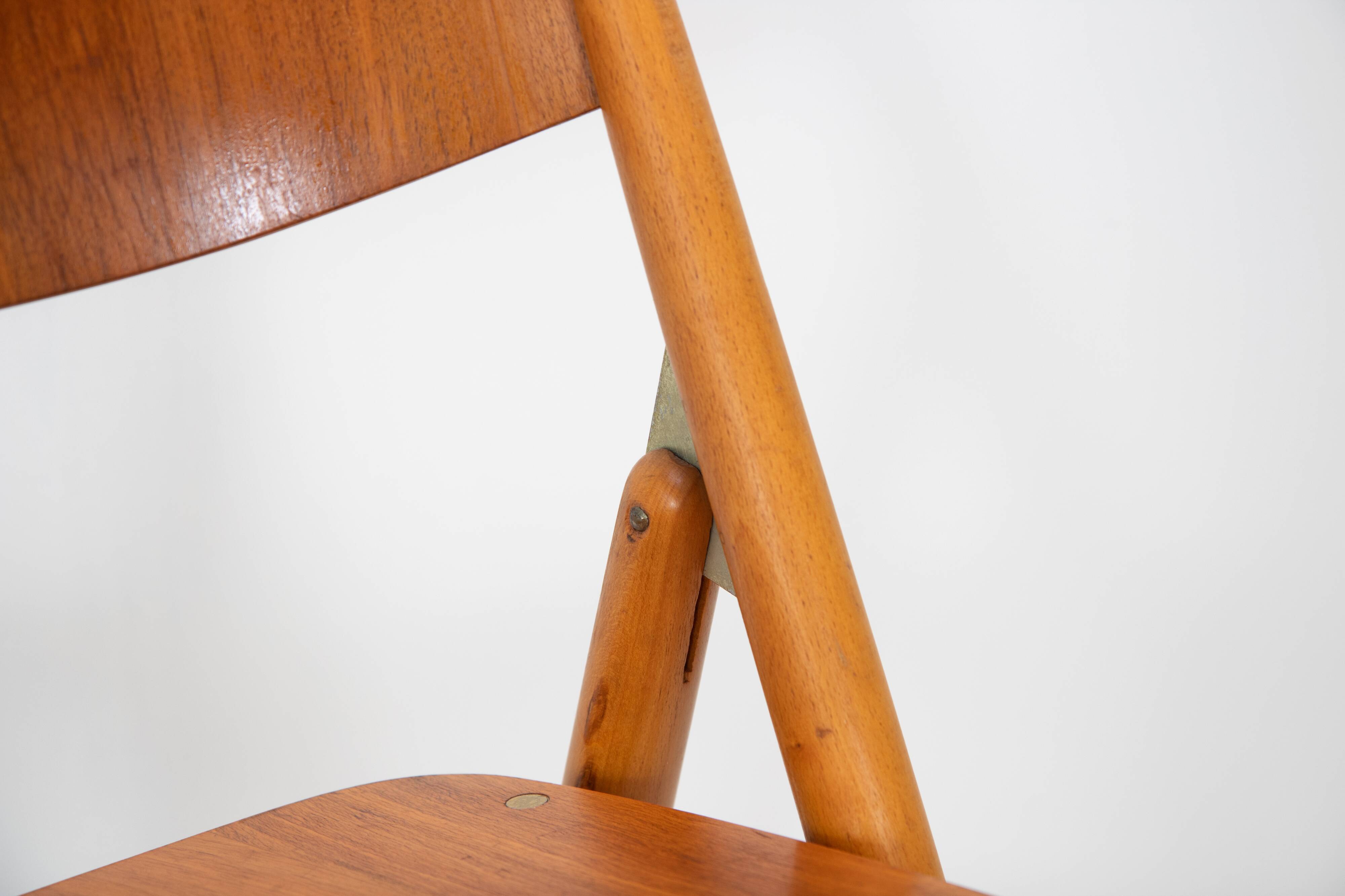 Set of 4 Egon Eiermann SE18 Folding Chairs