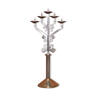 Xl brutalist candle holder 115 cm with hammerd feet