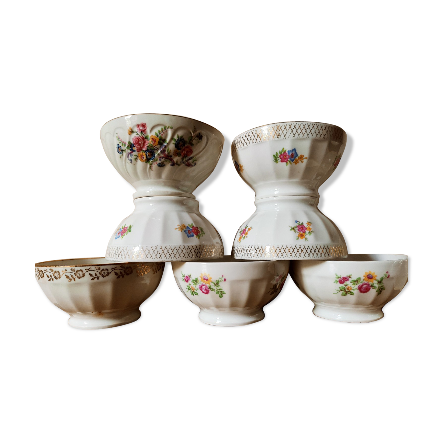 7 mismatched porcelain rib bowls
