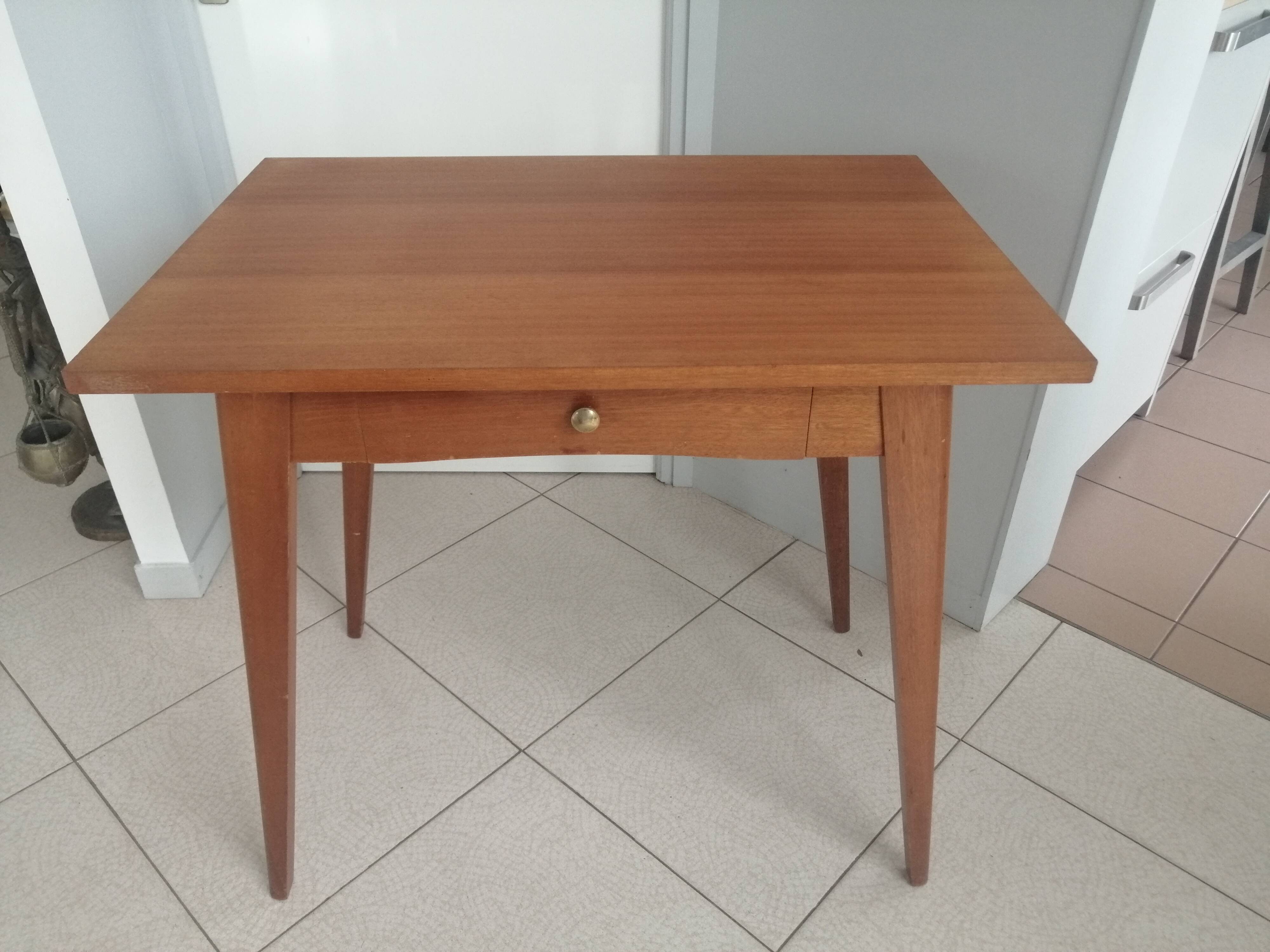 Table desk compass legs