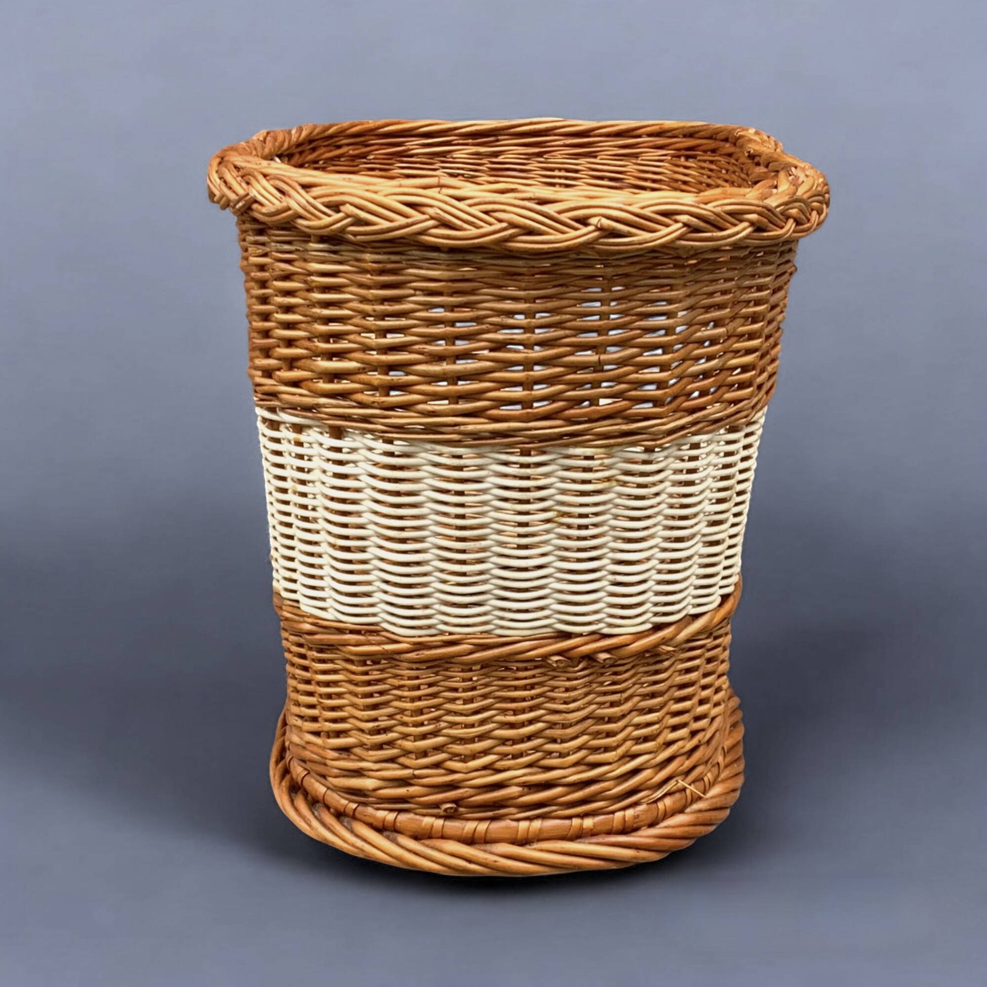 Vintage wicker and scoubidou basket