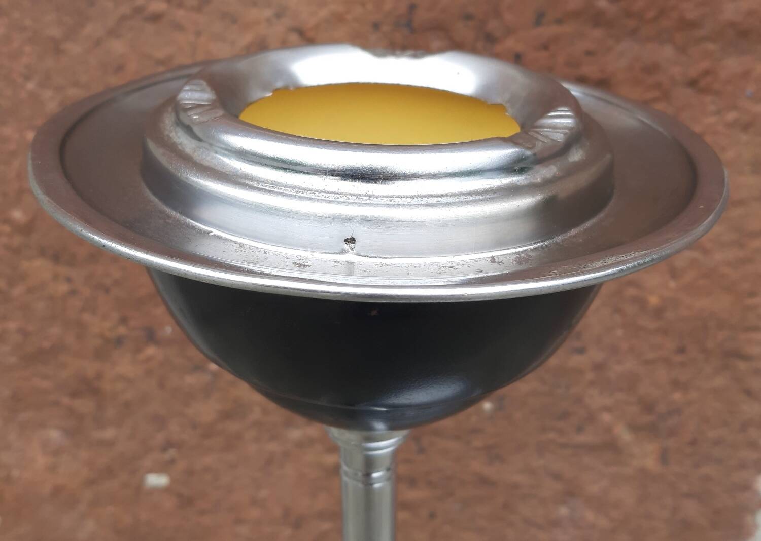 Standing magazine ashtray, 1960s/70s.