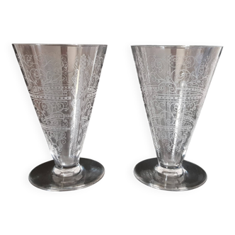 Set of 2 Baccarat crystal wine glasses, LIDO model