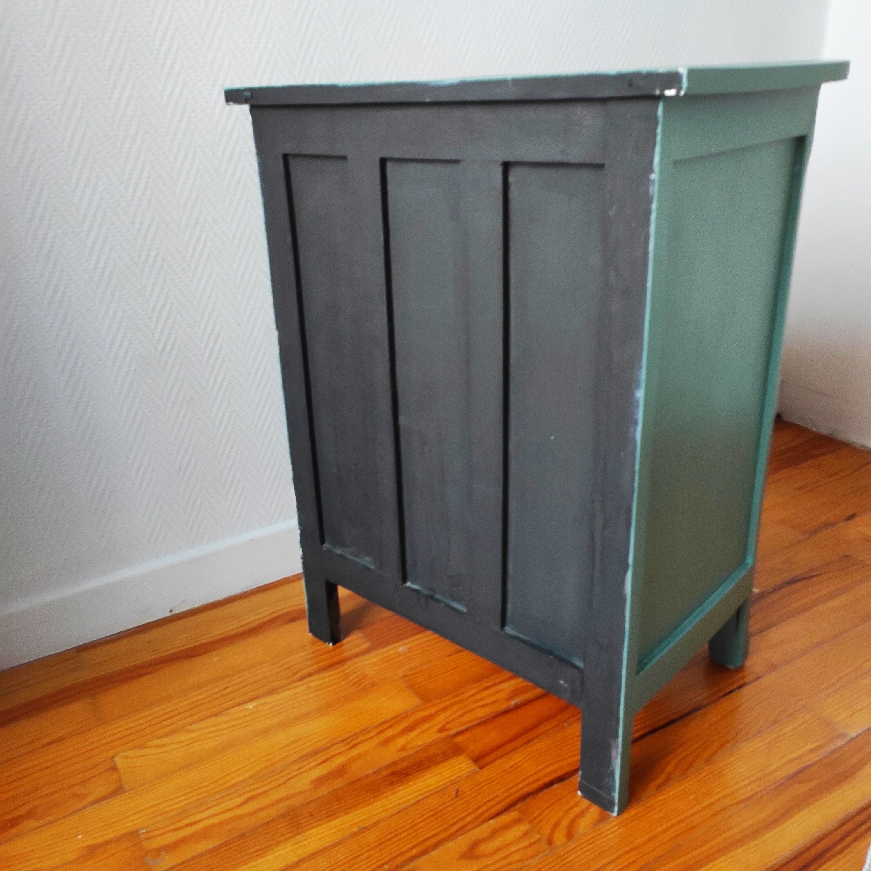 Old Parisian jam buffet