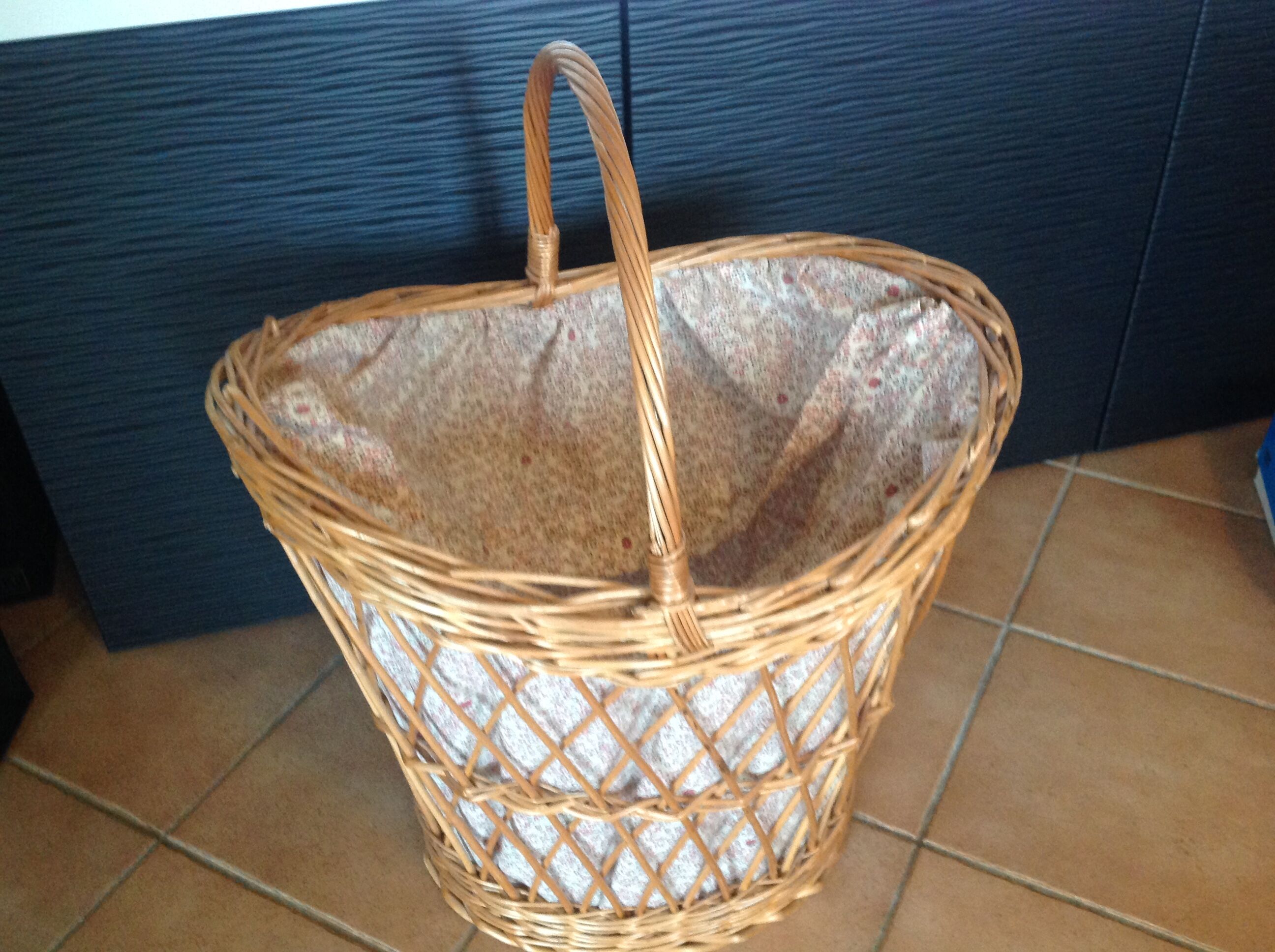 Vintage wicker basket