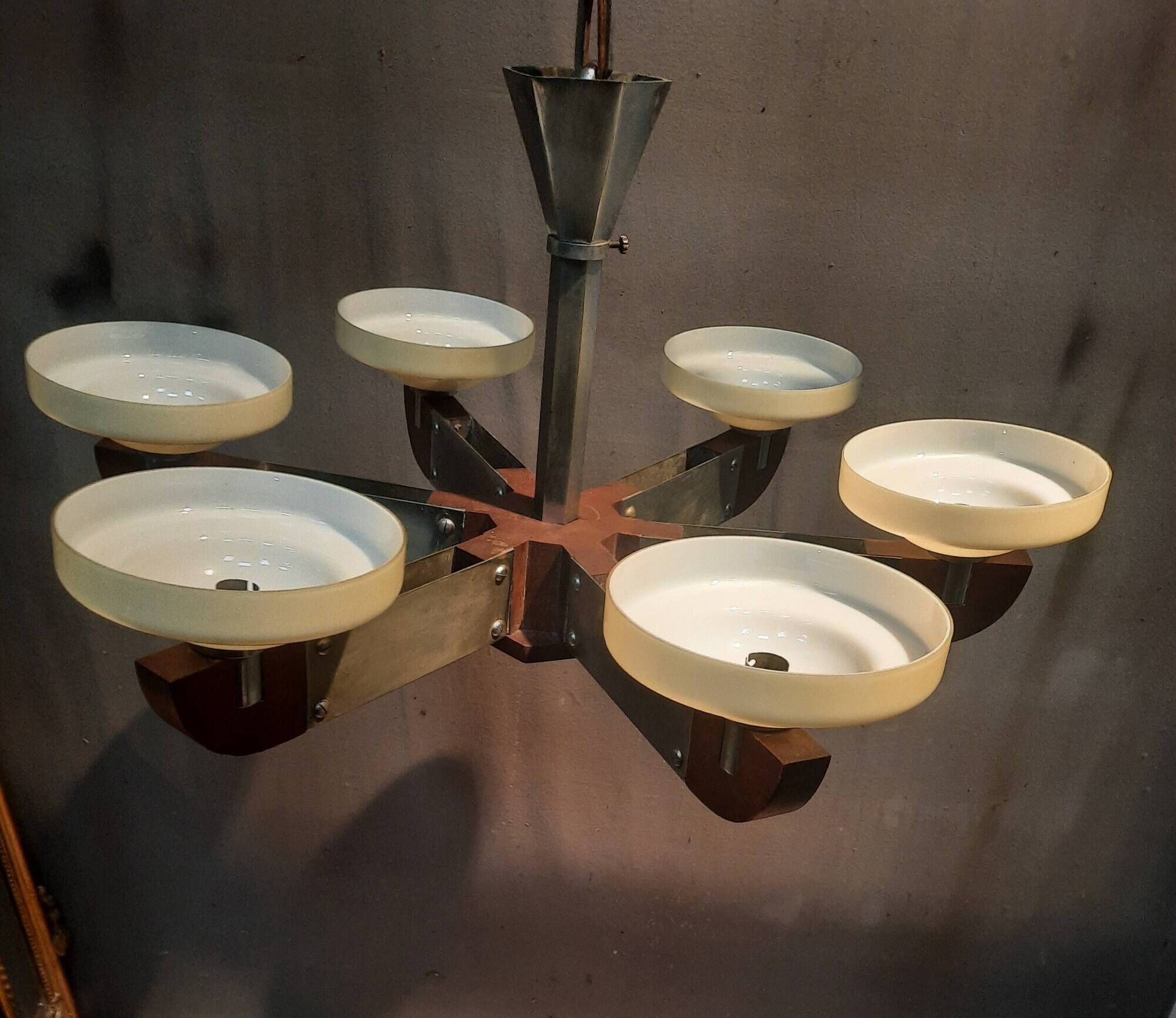 Mid-twentieth century modernist lustre