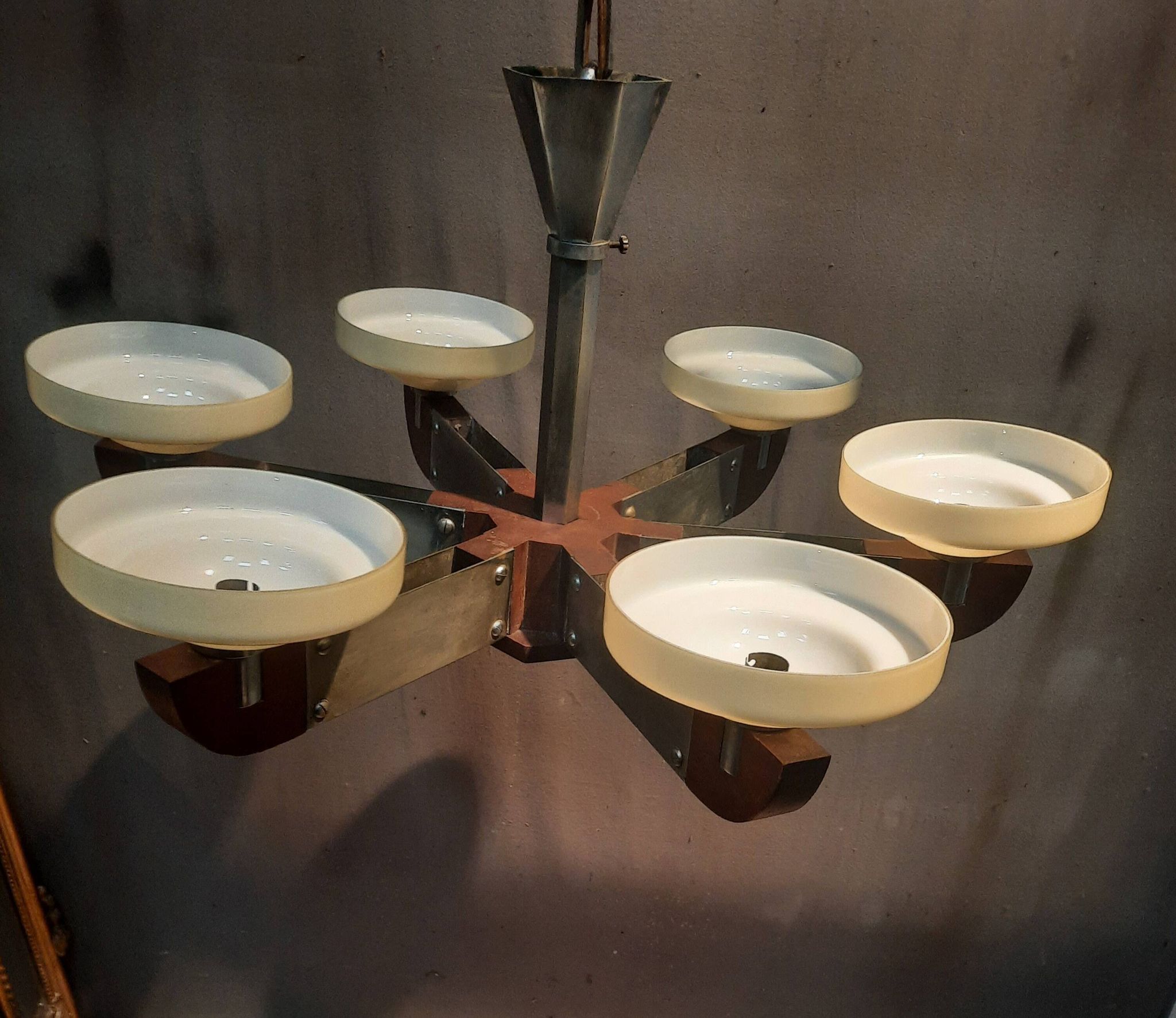 Mid-twentieth century modernist lustre