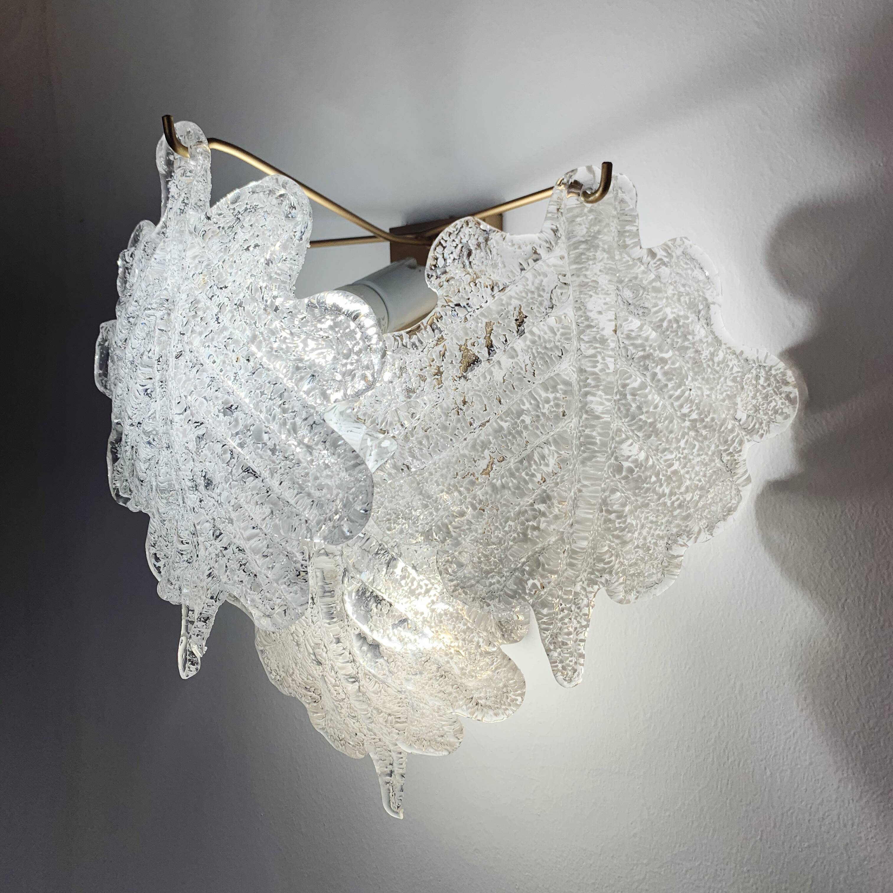 Paire d'appliques en feuilles de verre de Murano