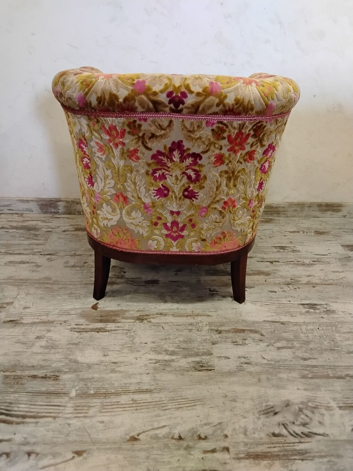 Convertible armchair