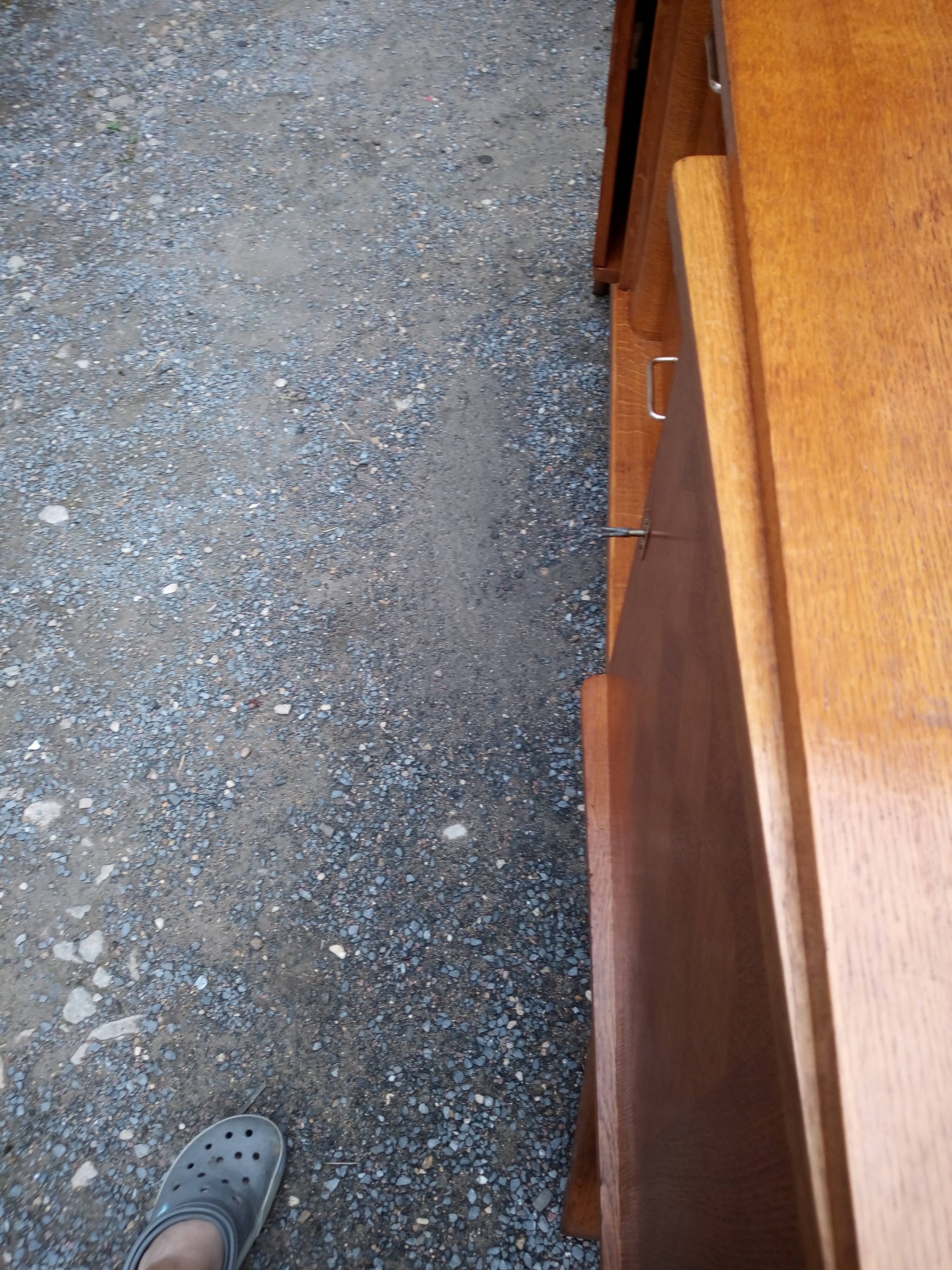 Enfilade à pieds compas