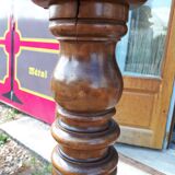 Fifth wheel on column