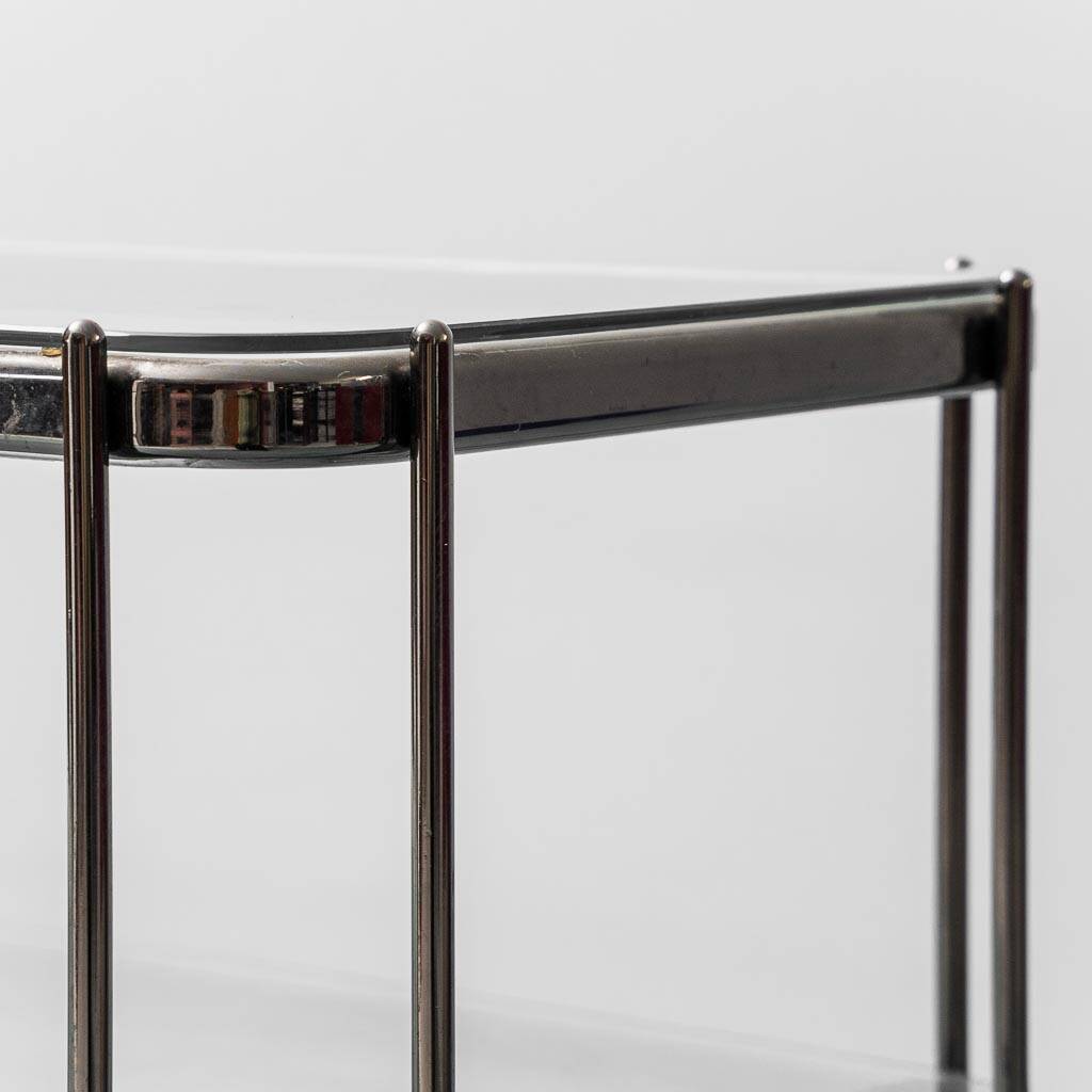 Carrello in metallo con ripiani in vetro anni ’60 vintage modernariato