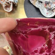 Vase torsadé Vallauris rose doré vintage