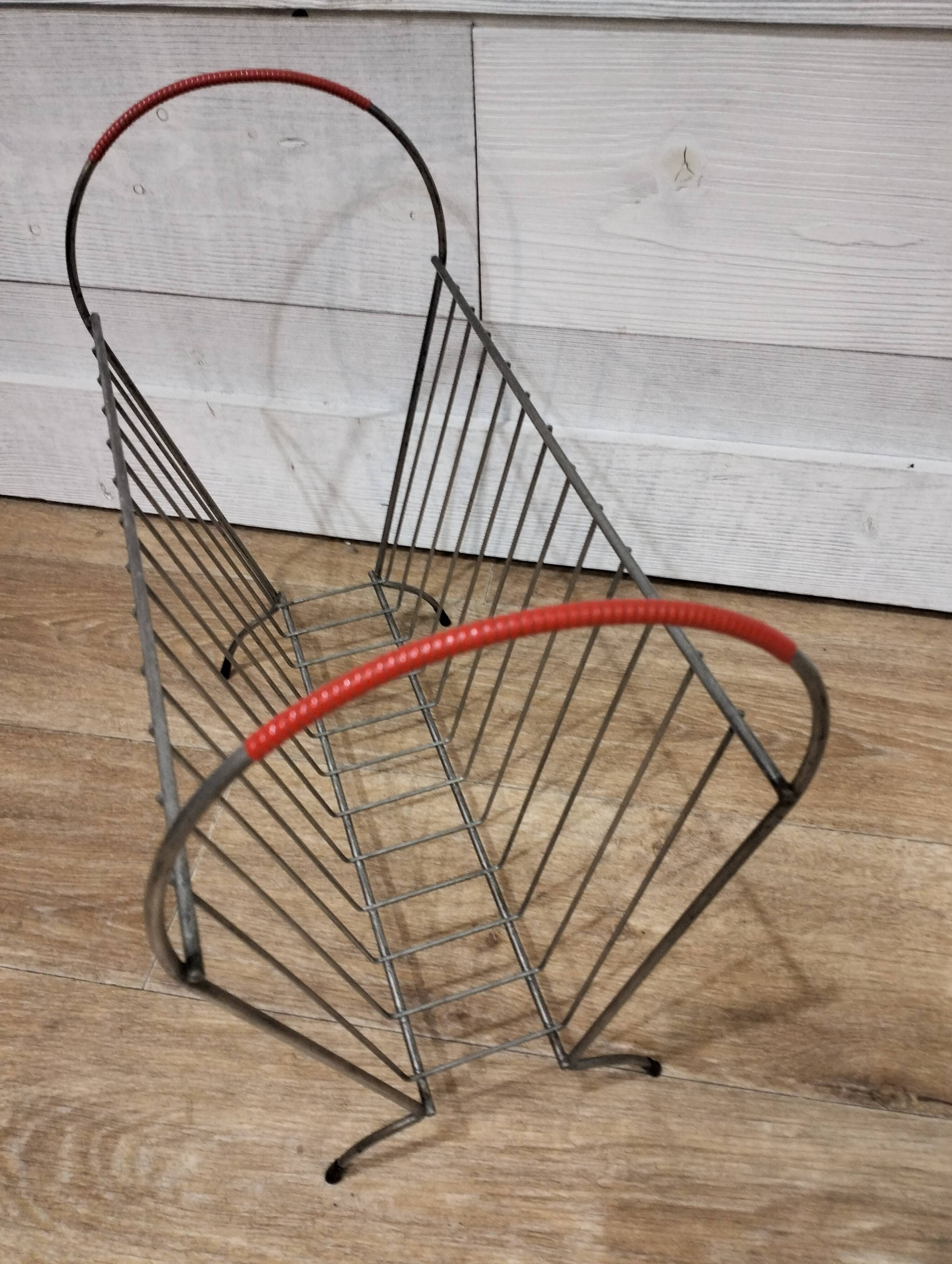 Porte revue métal