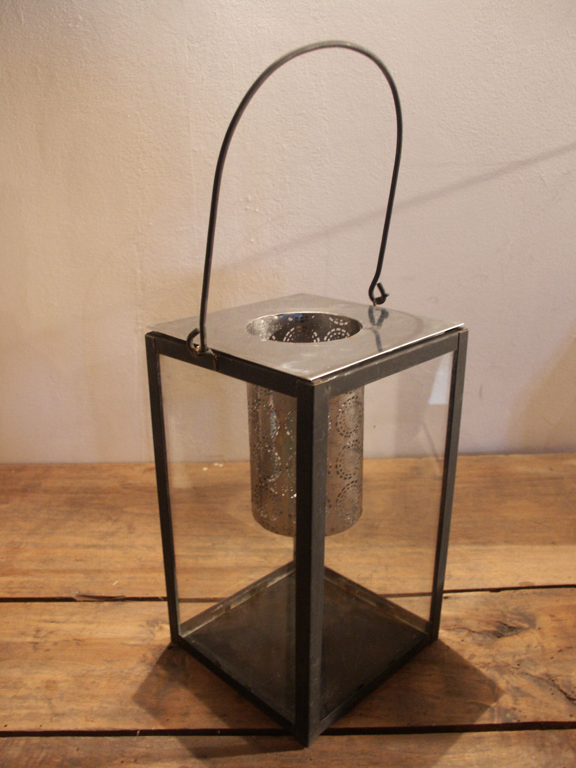 Lantern/metal photophore