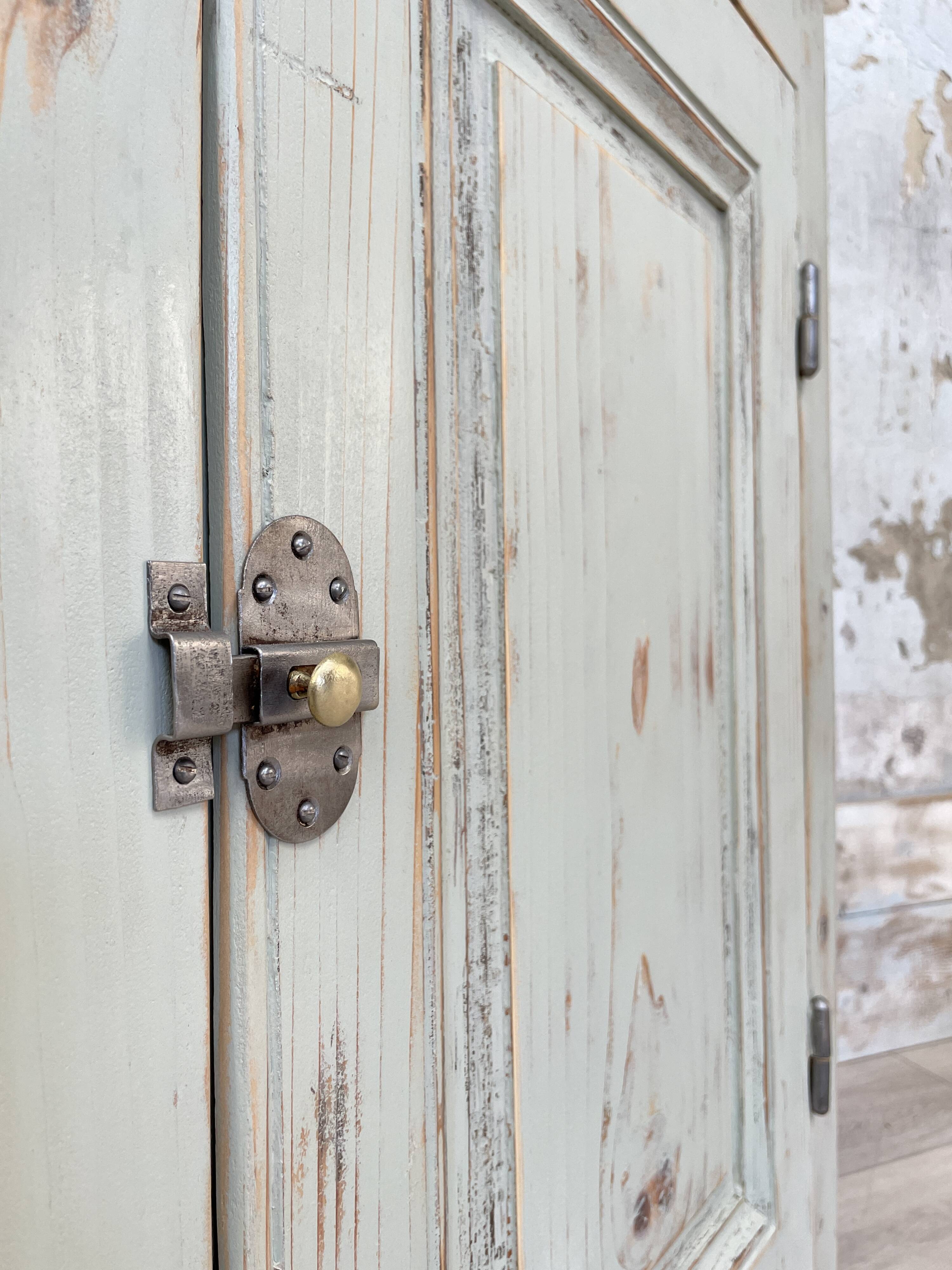 Furniture two body showcase, around 1900.