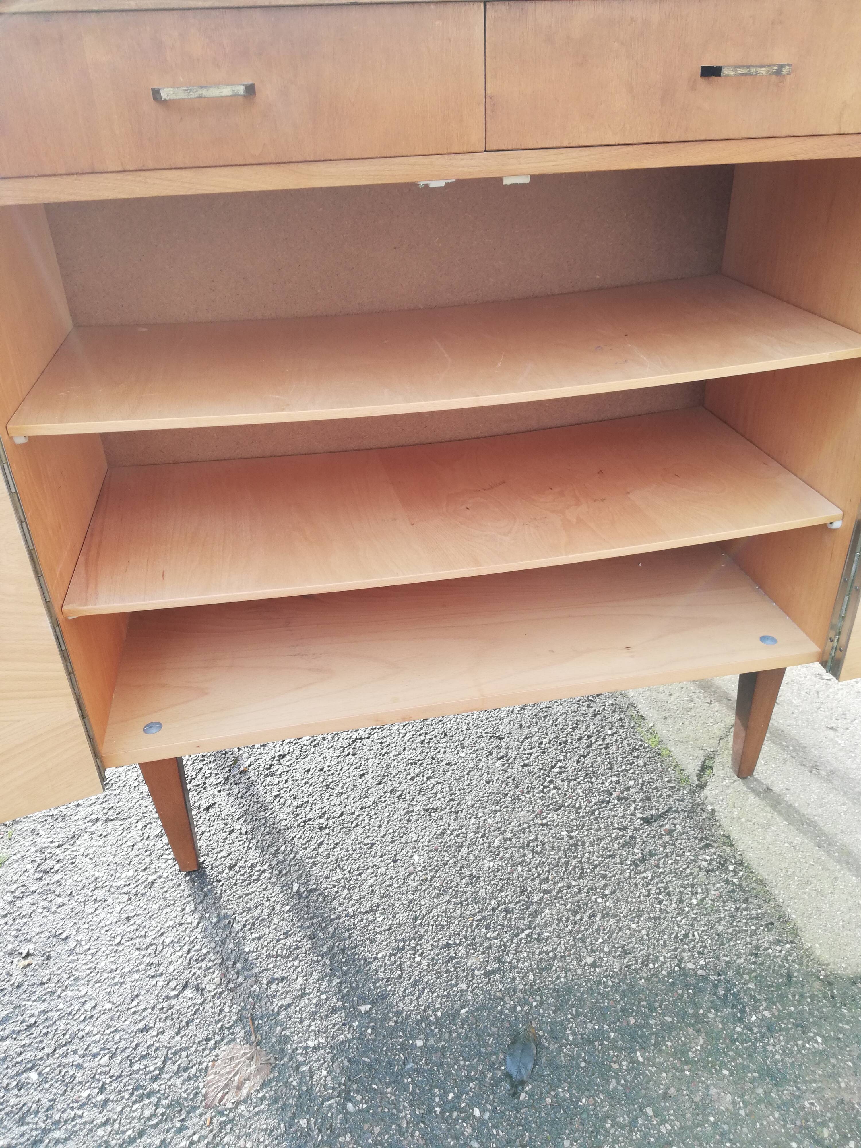 Vintage sideboard 2 doors 2 drawers