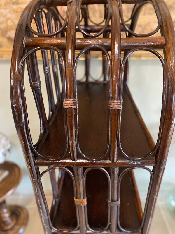 Étagère en rotin vintage