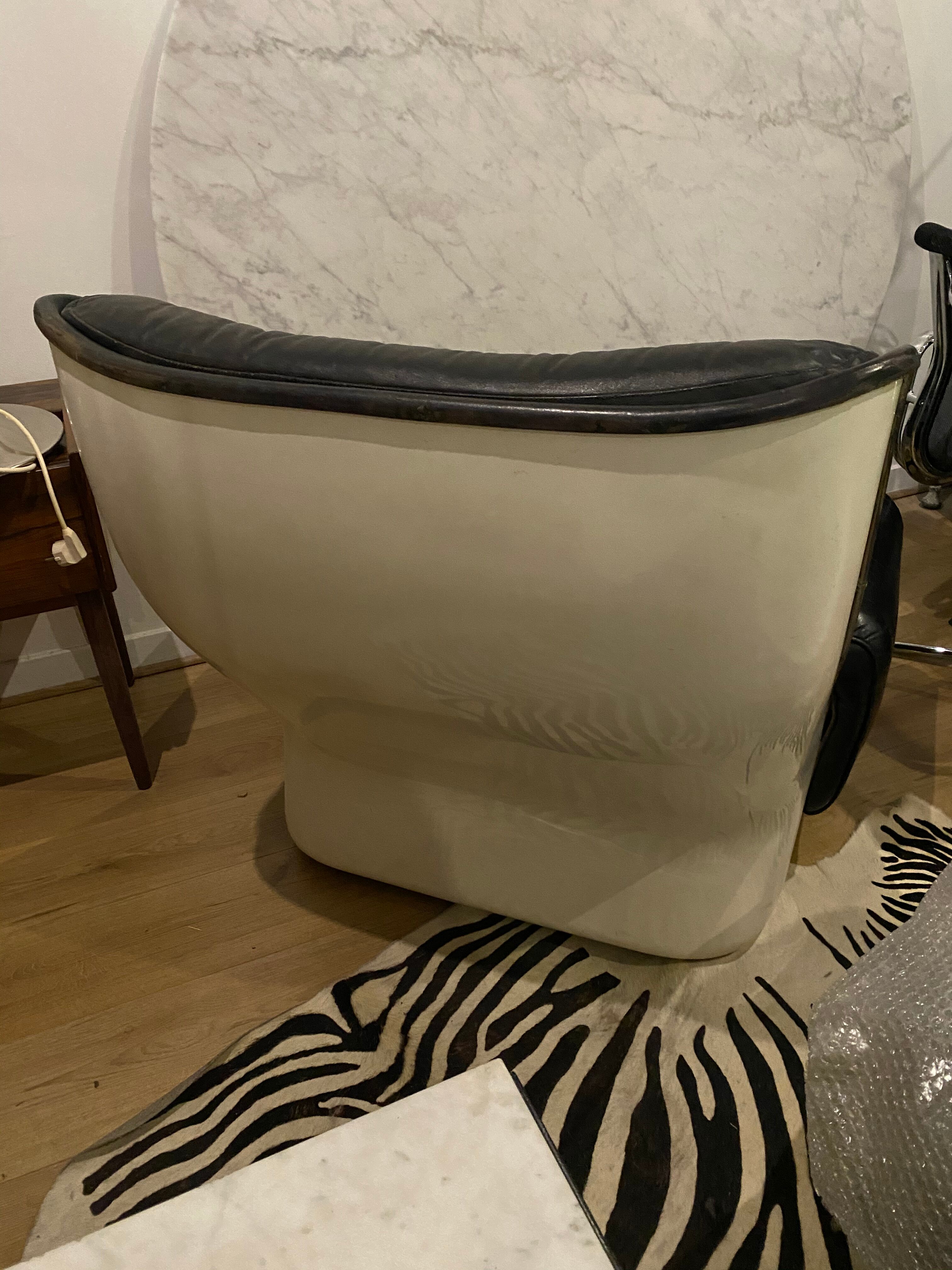 Michel Cadestin chair Airborne edition