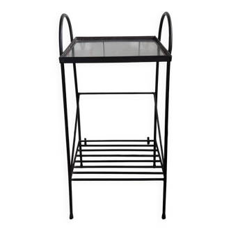 Meuble d'appoint en fer forgé et inox
