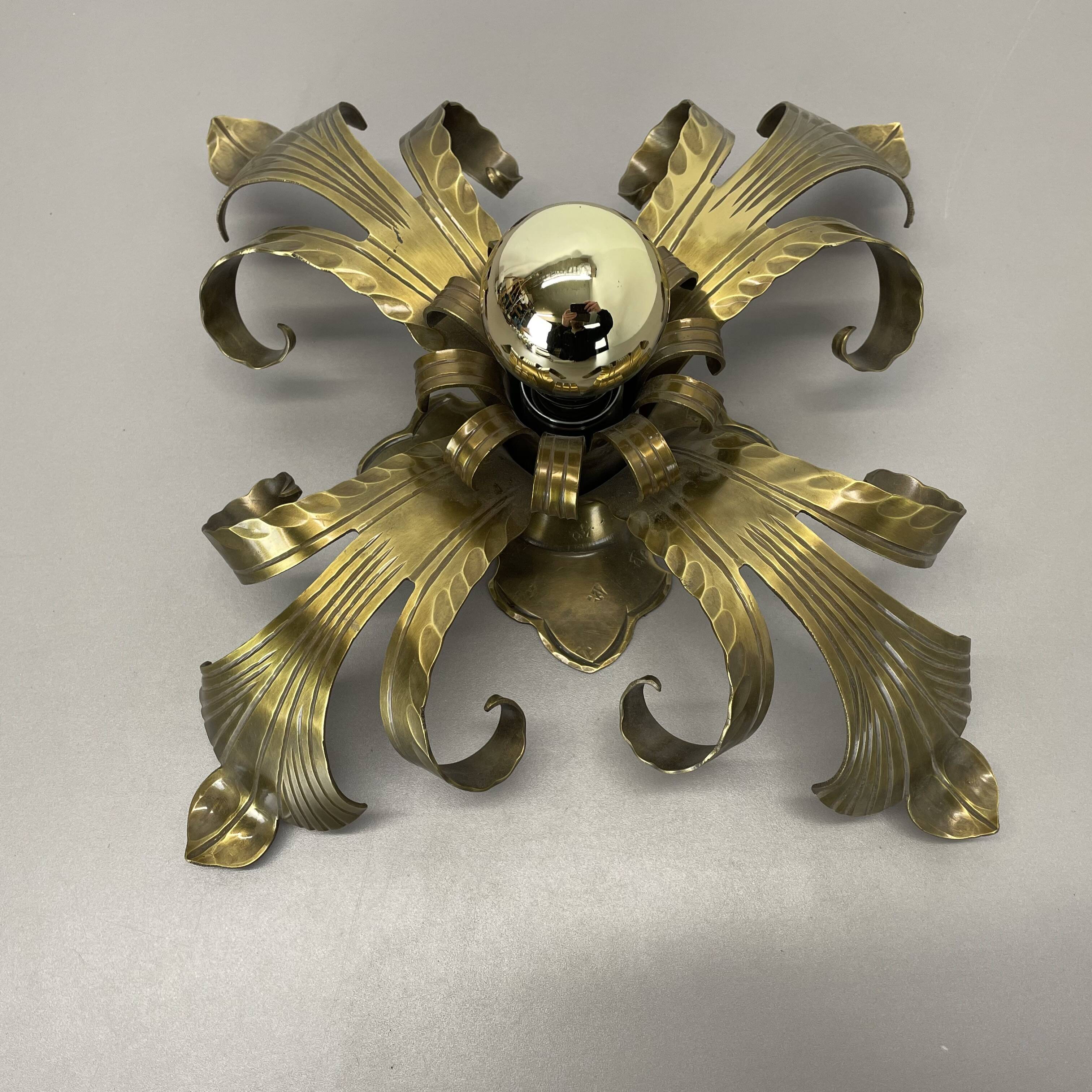 Florentine Gilded Brass Theatre Wall Light, Italy, 1960s