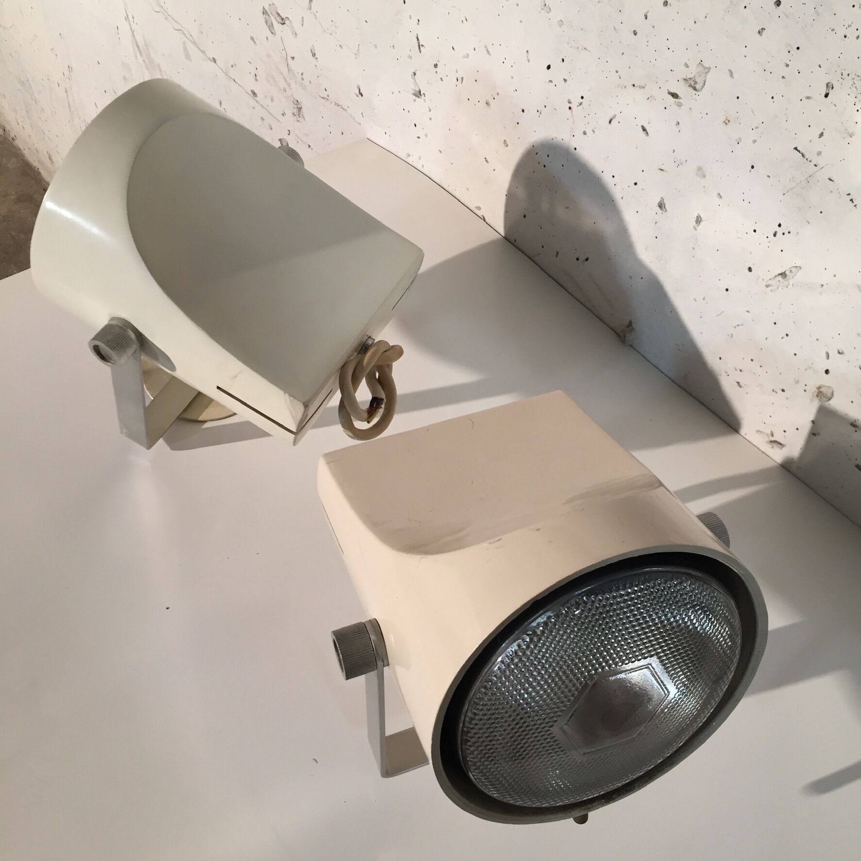 Pair of wall lights F39 by Etienne Fermigier for Disderot