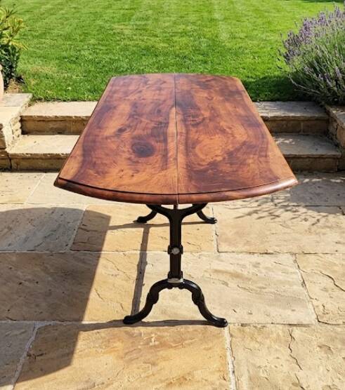 Antique bistro table — Cast iron & veined solid elm — Circa 1900