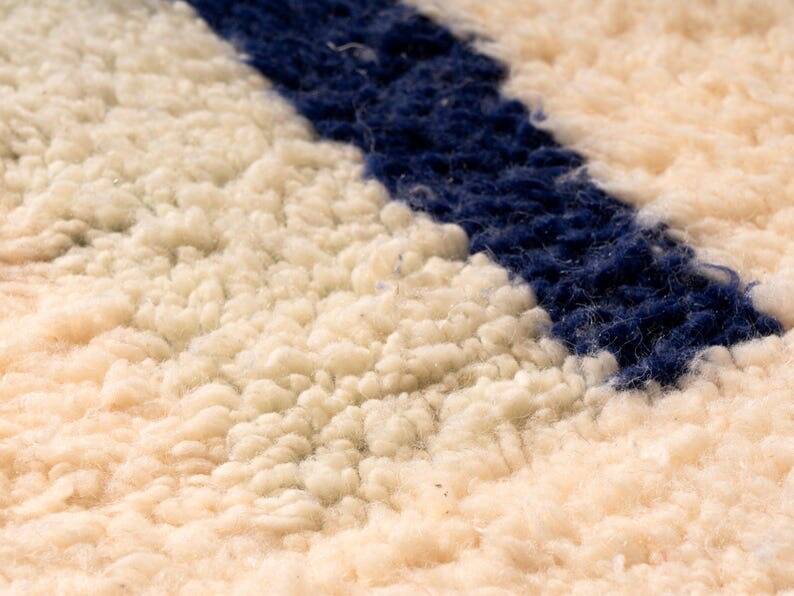 Authentic traditional handmade pure wool rug size 150/250 cm.