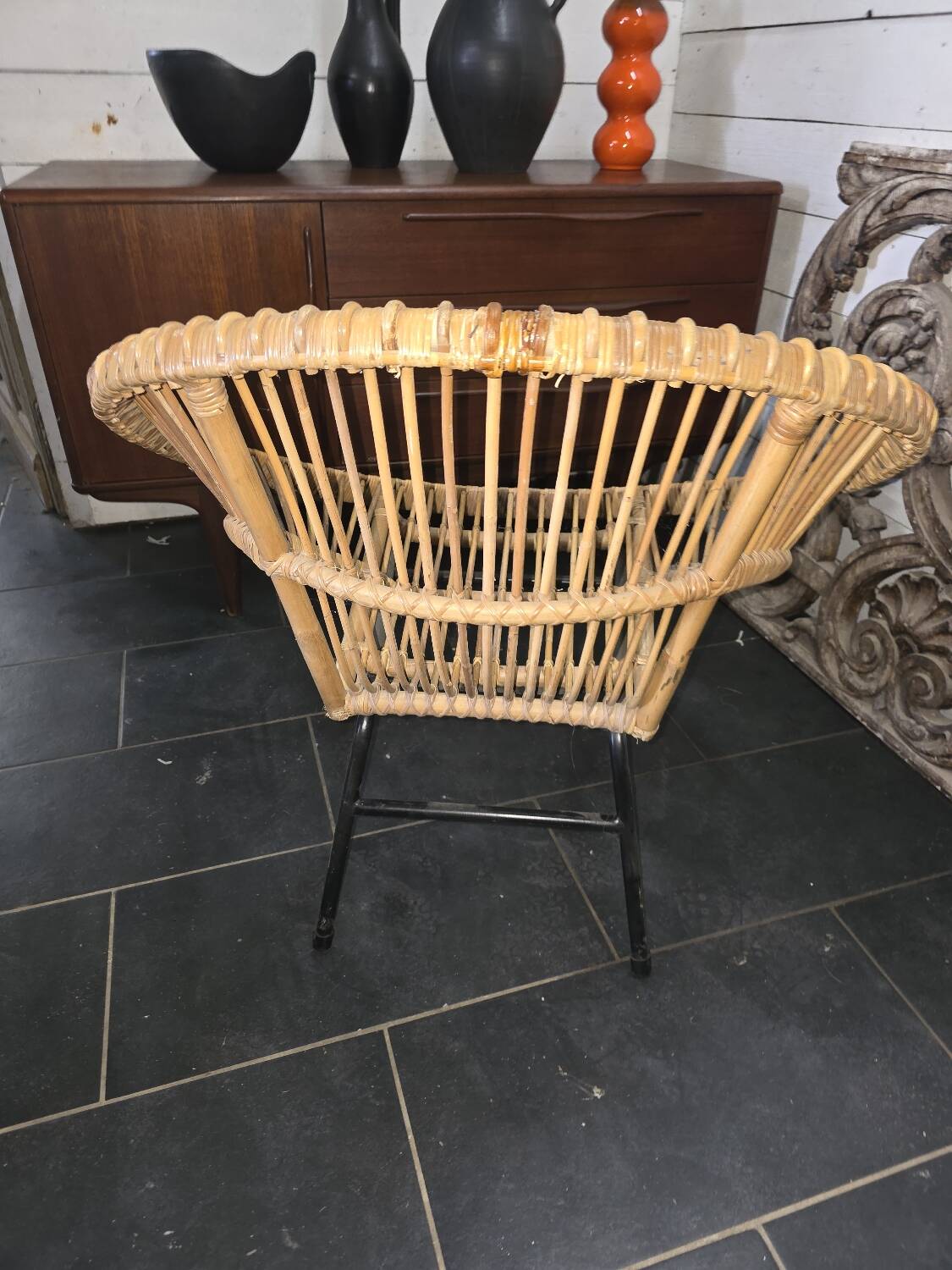 Vintage 70s rattan and metal sun lounger