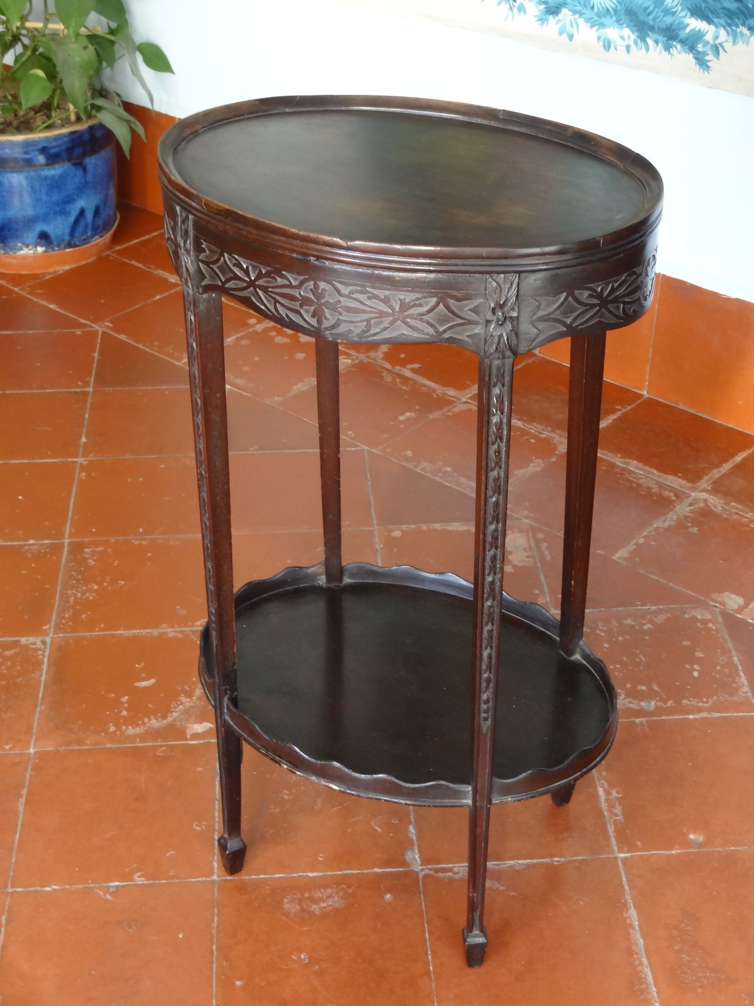 Carved wooden pedestal table with double trays 41 x 72 cm