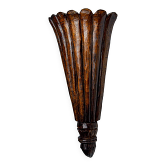 Art Deco wall light in carved wood, France, 1930