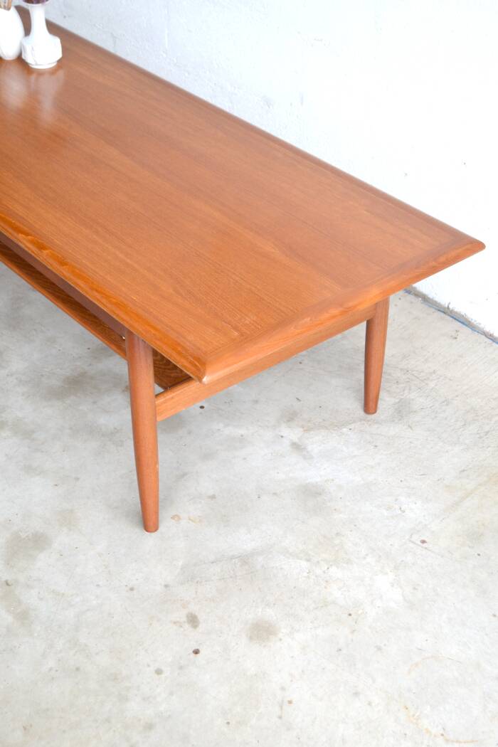 Large Danish coffee table * 149 cm