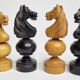 Jeu d’échecs vintage en bois sculpté à la main, années 1930, hauteur du roi 8 cm