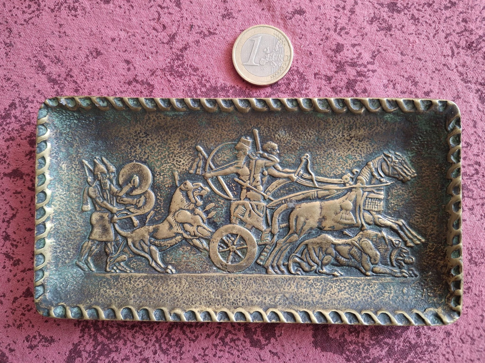 Bronze catchall 15.3 X 8 cm 265 grams signed Max Le Verrier very good.