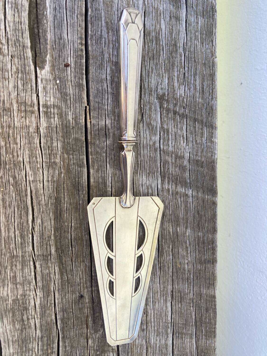 Silver metal art deco pie server