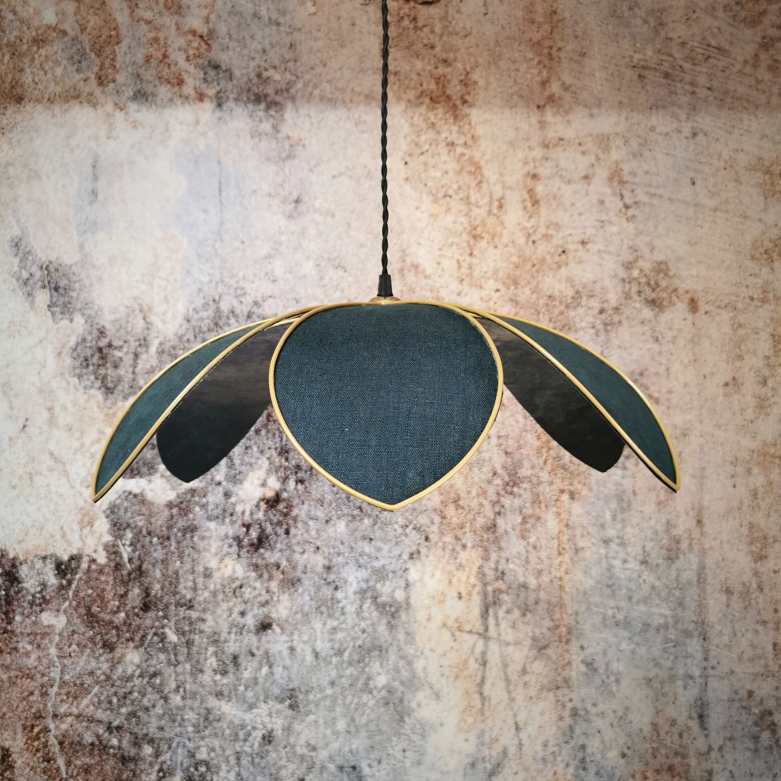 Suspension lamp flower, petals linen blue oil