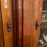 Solid wood dresser – classic style – very good condition