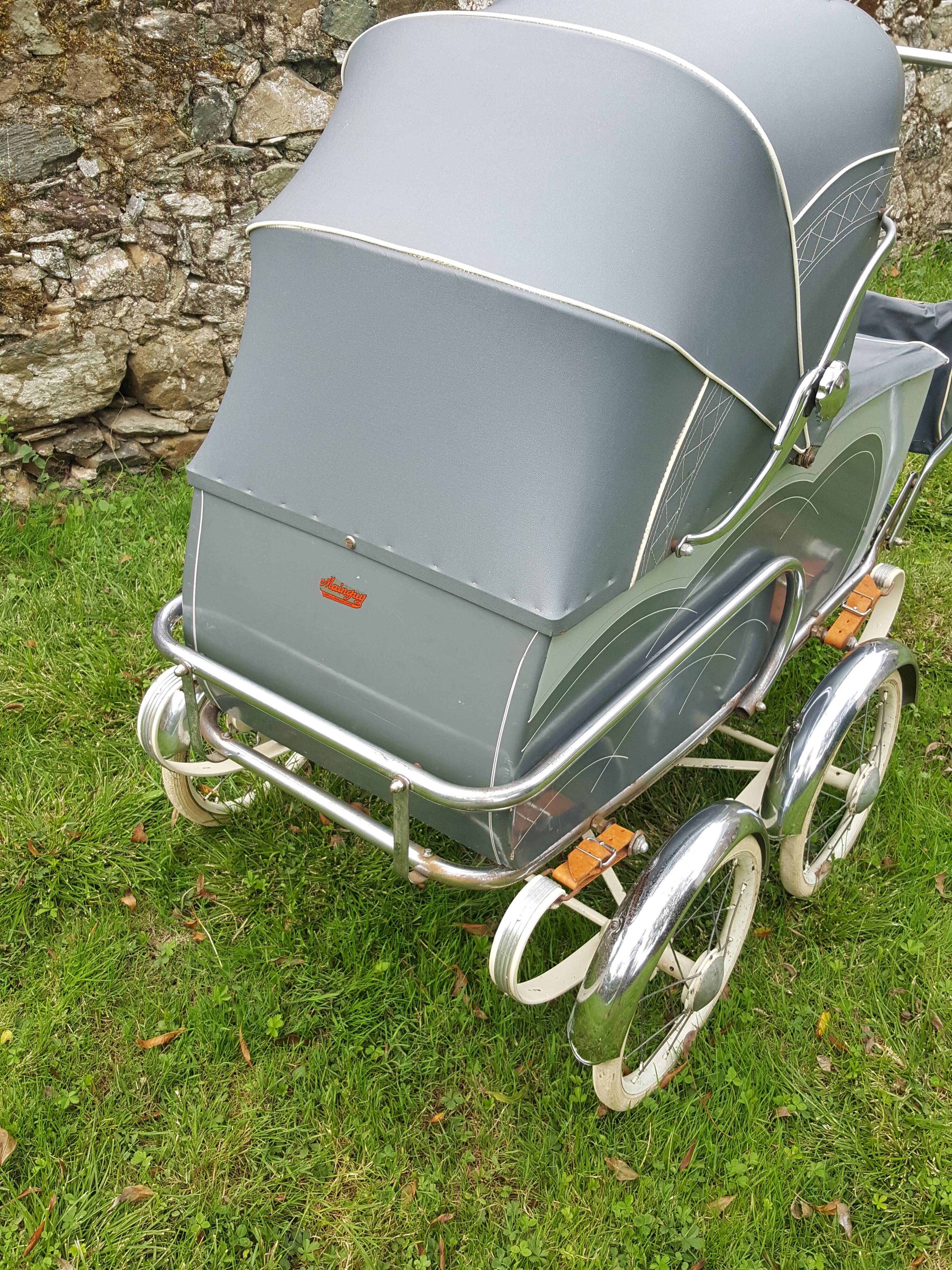 former 1950s pram that can be turned into a stroller