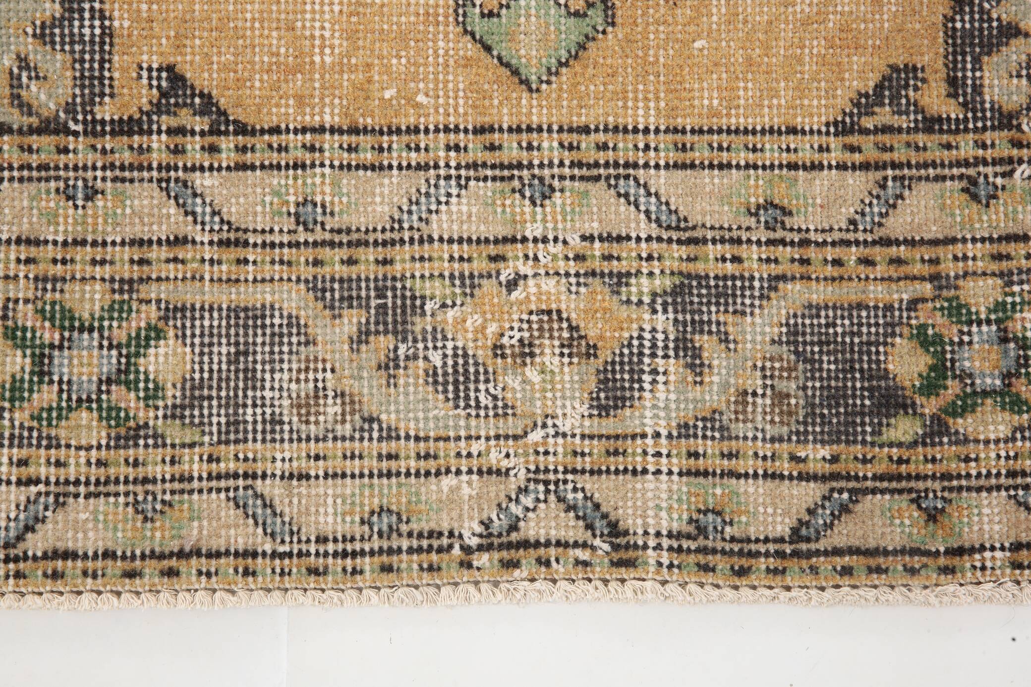 3x12 Classic Persian Runner Rug, 91x308Cm