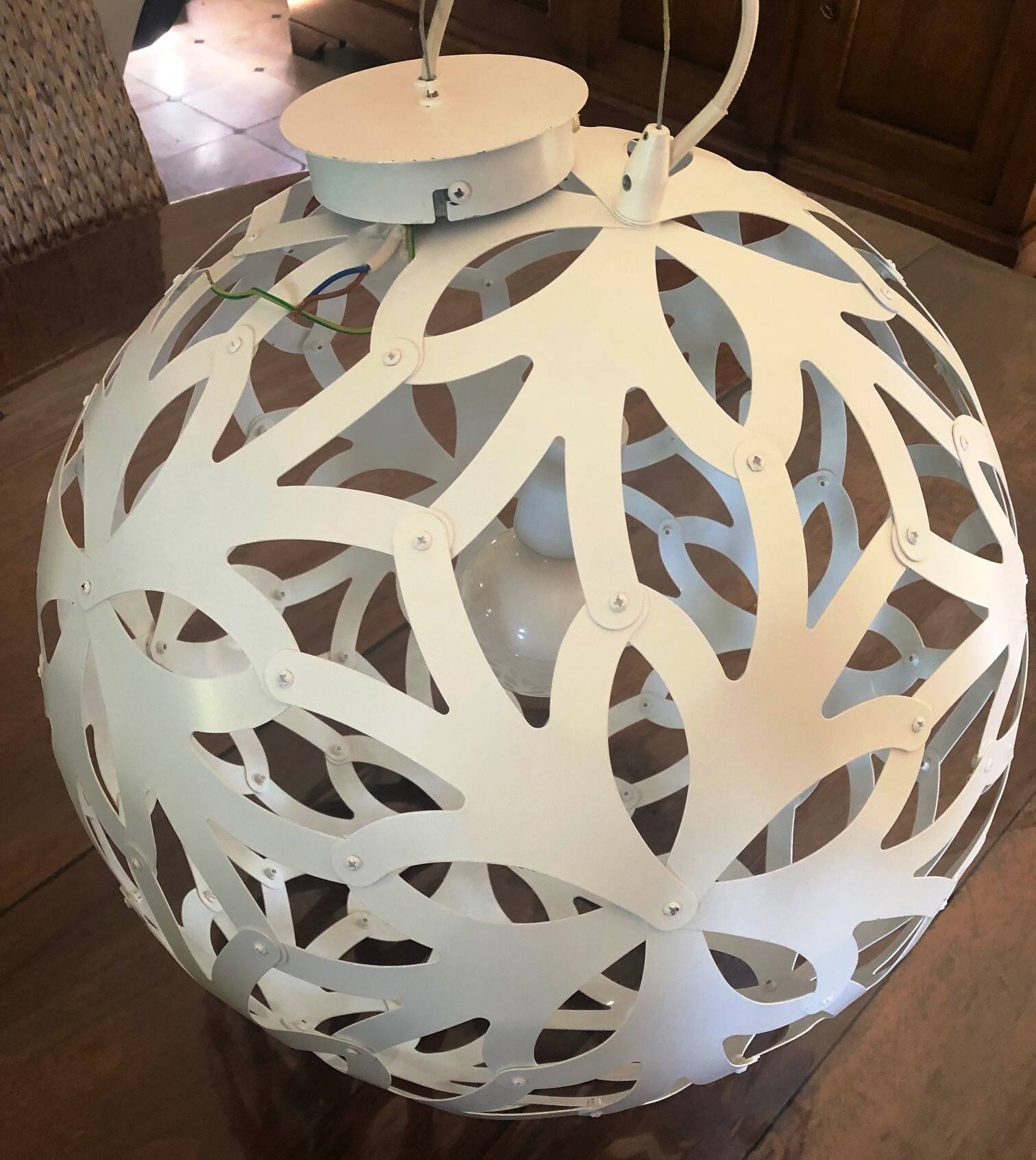 Chandelier - XXL openwork metal ball-shaped pendant light
