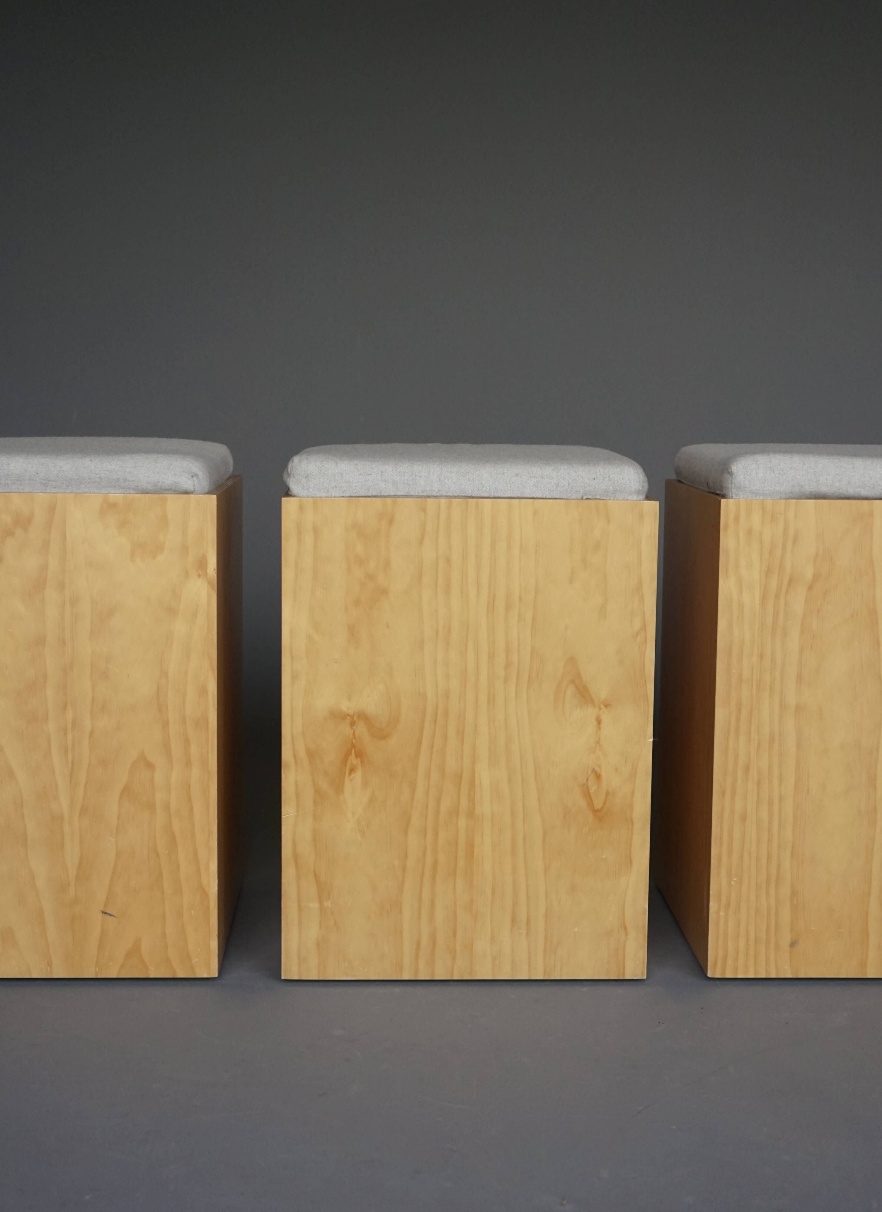 Tabourets en contreplaqué vintage avec coussins gris, années 1990, ensemble de 4